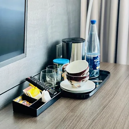 4* Boutique Zimmer Am Hafen + Oepnv & Tg Appartement Düsseldorf