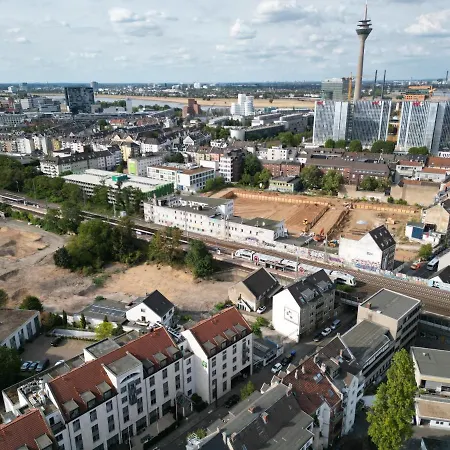 4* Boutique Zimmer Am Hafen + Oepnv & Tg Appartement Düsseldorf