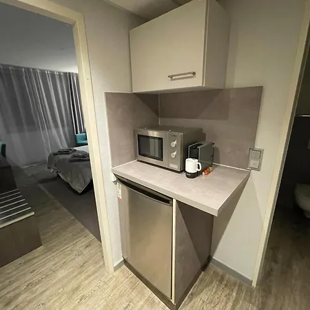 Appartement 4* Boutique Zimmer Am Hafen + Oepnv & Tg *