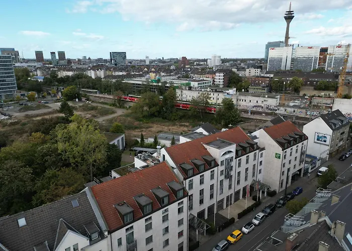 4* Boutique Zimmer Am Duesseldorf Hafen + Oepnv & Tg