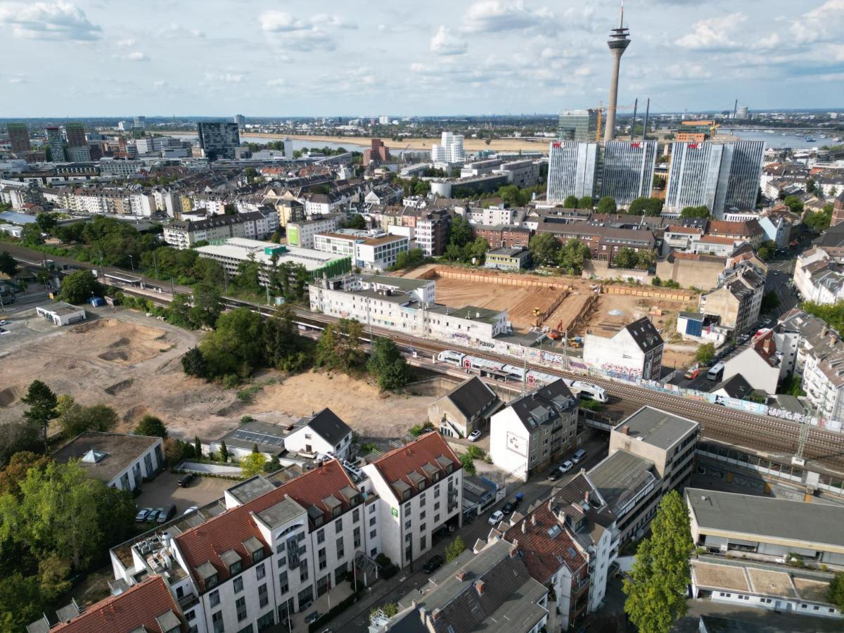 4* Boutique Zimmer Am Hafen + Oepnv & Tg Appartement Düsseldorf