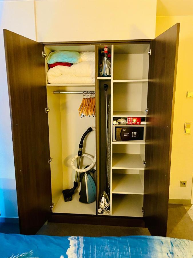 Appartement 4* Boutique Zimmer Am Hafen + Oepnv & Tg Düsseldorf