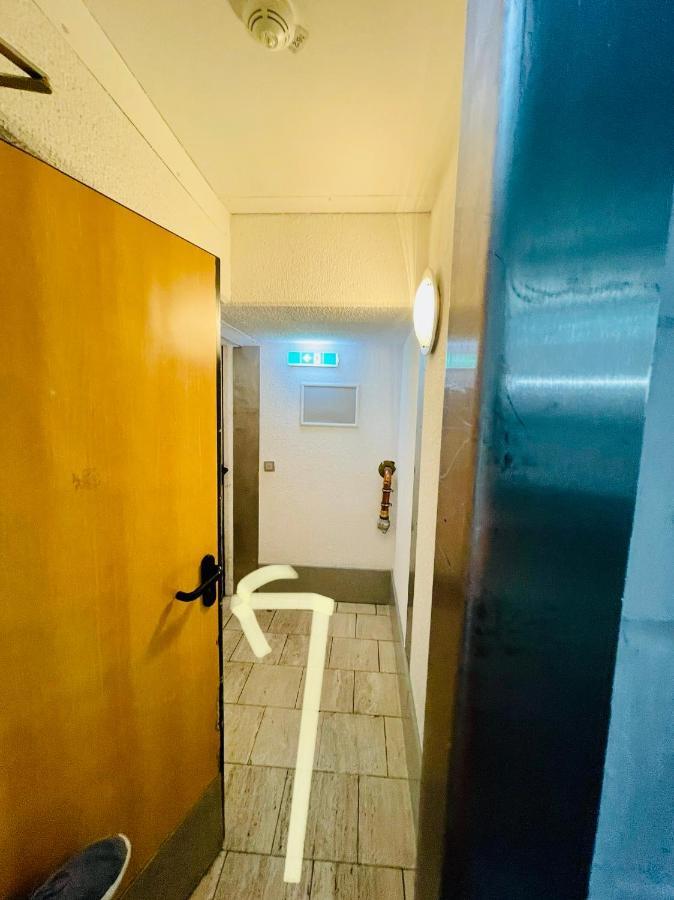 4* Boutique Zimmer Am Hafen + Oepnv & Tg Düsseldorf