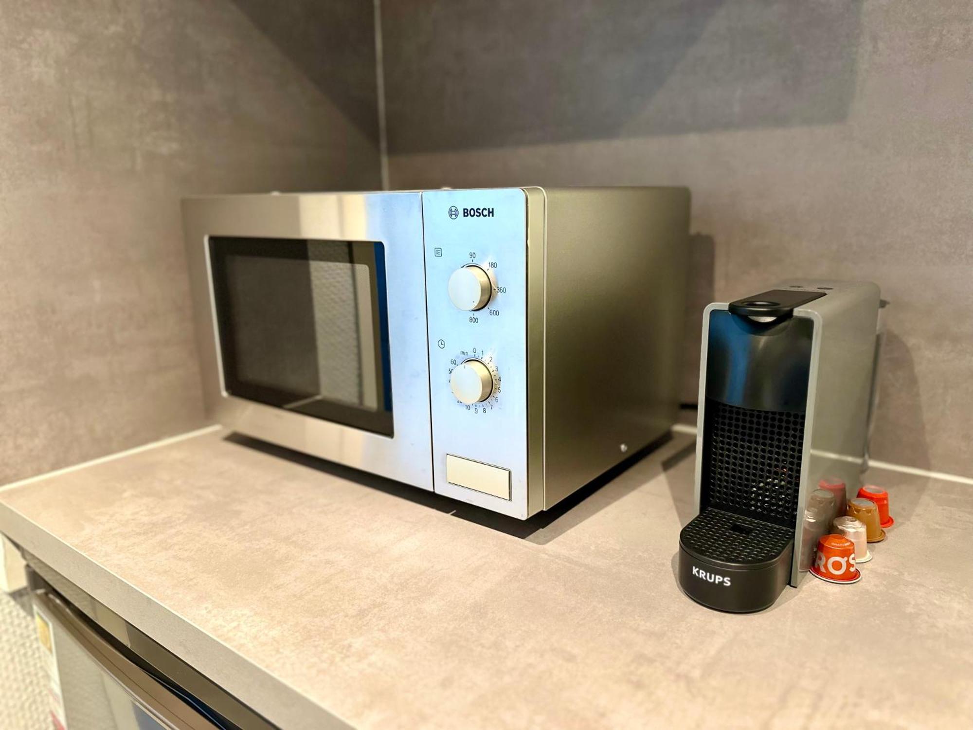 4* Boutique Zimmer Am Hafen + Oepnv & Tg Düsseldorf