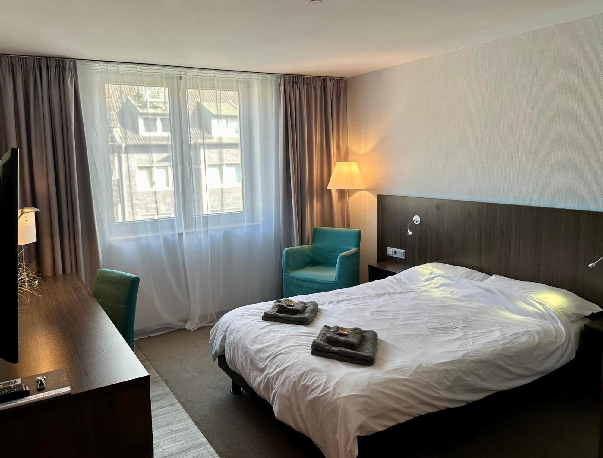 4* Boutique Zimmer Am Hafen + Oepnv & Tg